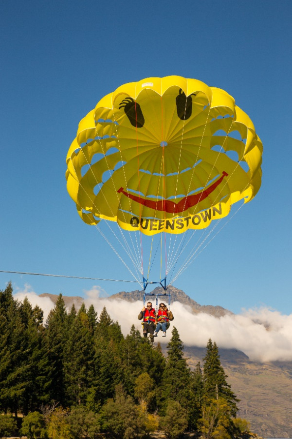 "" Queenstown Parasailing