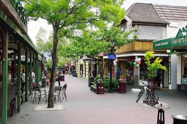 Shopping in Queenstown