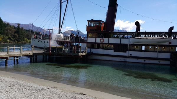 The TSS Earnslaw docking