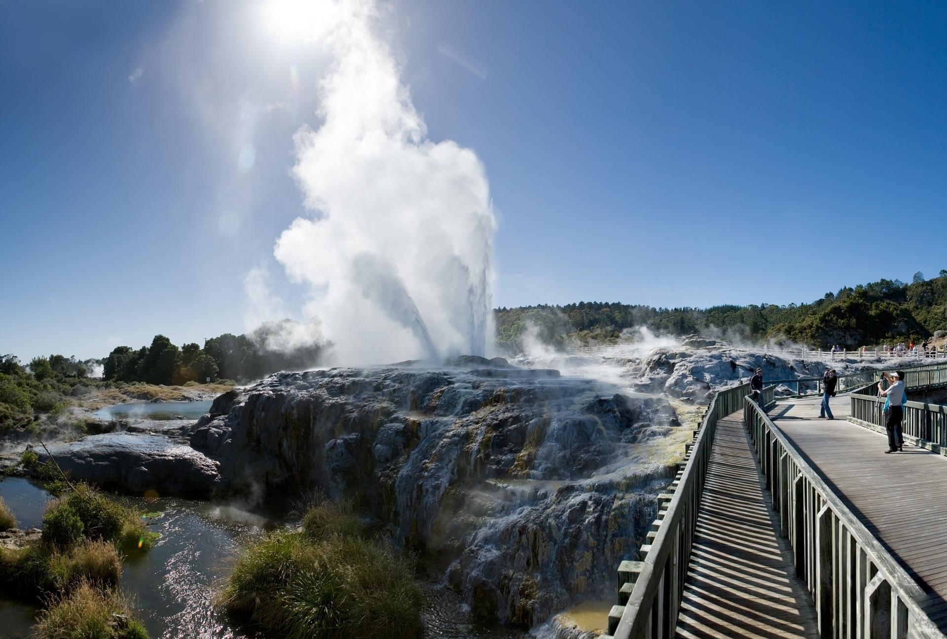 Pohutu Geyser
